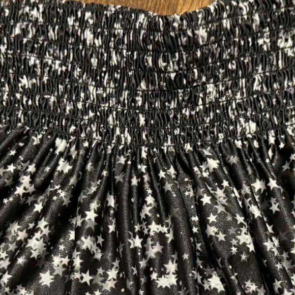 LUCKY IN LOVE Metallic Stars Skort Size M 8-10 Novelty Print Full of Love Smock - Picture 2 of 6